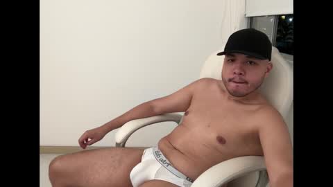 Snapshot of christopherdav chatting on December 2024 04:21:01 AM Chris online show from December 2024 04:21:01 AM