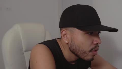 Snapshot of christopherdav chatting on December 2024 05:49:02 AM Chris online show from December 2024 05:49:02 AM