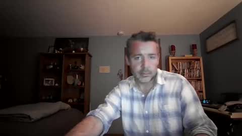 Snapshot of chrisw8121 chatting on December 2025 10:59:02 PM chrisw8121 online show from December 2025 10:59:02 PM