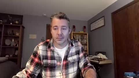 Snapshot of chrisw8121 chatting on December 2025 05:23:01 AM chrisw8121 online show from December 2025 05:23:01 AM