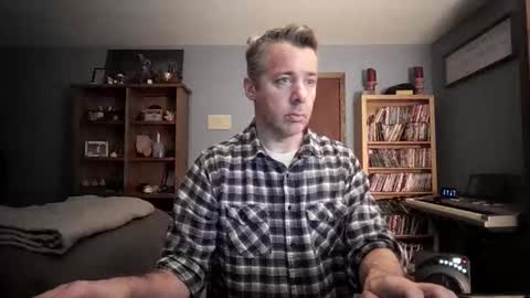 Snapshot of chrisw8121 chatting on February 2026 05:16:02 AM chrisw8121 online show from February 2026 05:16:02 AM