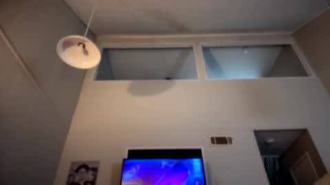 chriswells062590 online show from June 2026 06:00:02 PM