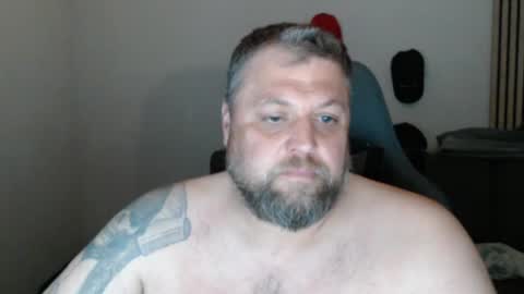 Chrizz online show from April 2026 12:37:02 AM