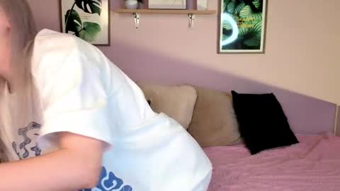 Snapshot of chrome_heartz chatting on May 2026 02:22:01 PM EvaBlonde TayaBrunette EliieBlack hair online show from May 2026 02:22:01 PM