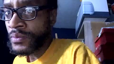 Snapshot of chronicle_of_biddick chatting on February 2025 10:29:02 AM Vinny.D online show from February 2025 10:29:02 AM