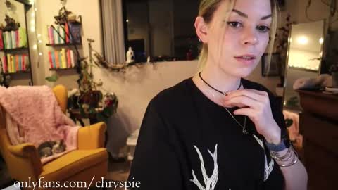 Snapshot of chrysanthulu chatting on October 2025 05:39:02 AM Chrys online show from October 2025 05:39:02 AM