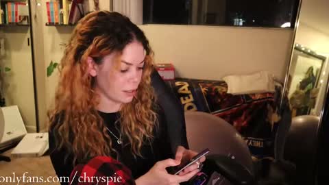 Snapshot of chrysanthulu chatting on May 2026 06:10:01 AM Chrys online show from May 2026 06:10:01 AM