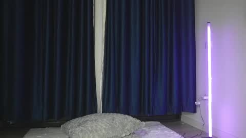 Chrystal online show from June 2026 08:58:01 PM