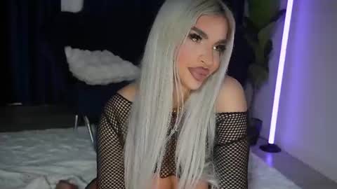 Chrystal online show from June 2026 08:44:01 PM