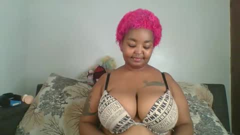 chubby_princess2 online show from September 2025 03:06:01 PM