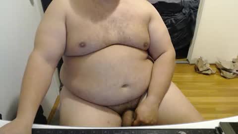 AstorYvr online show from December 2025 05:13:01 AM