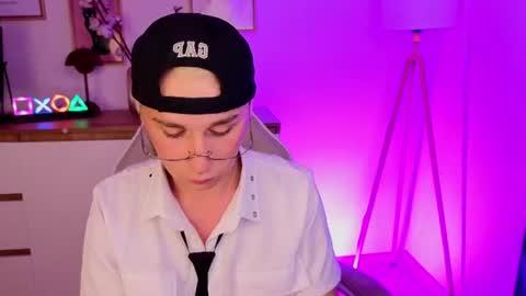 Chuck online show from June 2026 09:46:02 PM