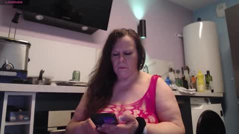 Snapshot of chwerry_b0 chatting on October 2025 10:07:02 PM Jessica online show from October 2025 10:07:02 PM