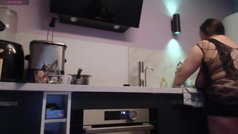 Snapshot of chwerry_b0 chatting on November 2025 12:16:02 AM Jessica online show from November 2025 12:16:02 AM