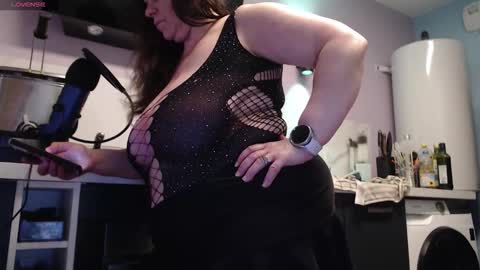 Snapshot of chwerry_b0 chatting on December 2025 12:59:02 AM Jessica online show from December 2025 12:59:02 AM