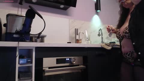 Snapshot of chwerry_b0 chatting on February 2026 02:16:02 AM Jessica online show from February 2026 02:16:02 AM