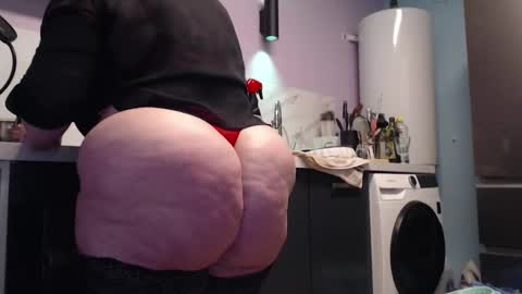 Snapshot of chwerry_b0 chatting on March 2026 02:19:01 AM Jessica online show from March 2026 02:19:01 AM