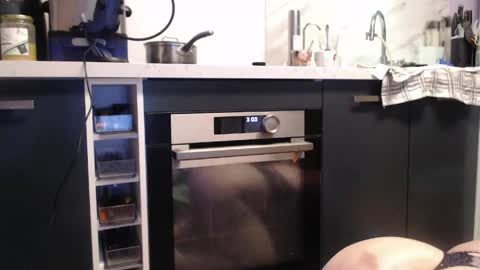 Snapshot of chwerry_b0 chatting on March 2026 02:05:02 AM Jessica online show from March 2026 02:05:02 AM