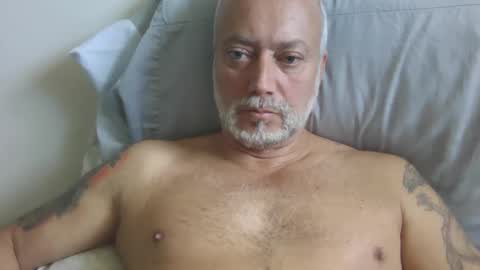 Snapshot of ciggyfet chatting on October 2025 03:41:01 PM ciggyfet online show from October 2025 03:41:01 PM