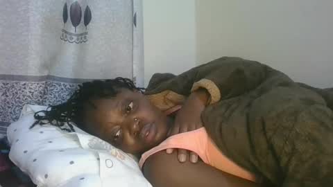 Snapshot of cilia_petite chatting on February 2026 11:49:01 PM cilia petite online show from February 2026 11:49:01 PM