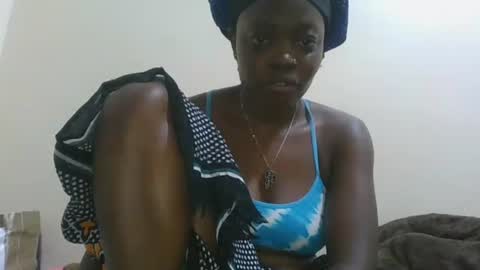 Snapshot of cilia_petite chatting on March 2026 01:02:01 PM cilia petite online show from March 2026 01:02:01 PM
