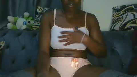 Snapshot of cilia_petite chatting on March 2026 05:23:01 AM cilia petite online show from March 2026 05:23:01 AM