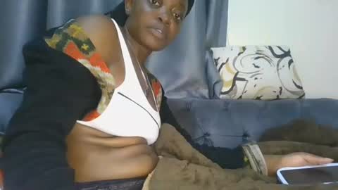 Snapshot of cilia_petite chatting on April 2026 01:11:02 AM cilia petite online show from April 2026 01:11:02 AM