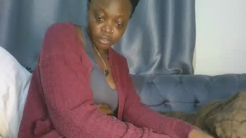 Snapshot of cilia_petite chatting on April 2026 01:53:01 AM cilia petite online show from April 2026 01:53:01 AM
