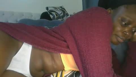 Snapshot of cilia_petite chatting on April 2026 11:18:02 PM cilia petite online show from April 2026 11:18:02 PM