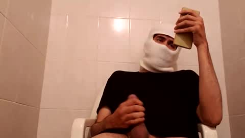 Snapshot of cincopulgadas chatting on December 2024 06:11:01 AM Ernesto online show from December 2024 06:11:01 AM