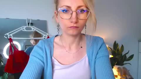 Cinderella online show from April 2026 07:09:02 AM