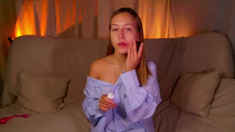 cindylovesmith online show from July 2026 03:41:02 AM