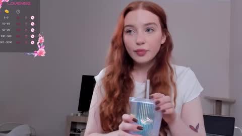 Snapshot of cinnabongirls chatting on December 2024 06:49:01 PM Maddy online show from December 2024 06:49:01 PM