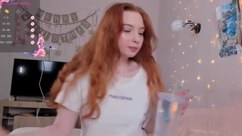 Snapshot of cinnabongirls chatting on December 2024 04:04:01 PM Maddy online show from December 2024 04:04:01 PM