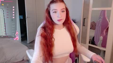 Snapshot of cinnabongirls chatting on October 2025 04:10:01 AM Maddy online show from October 2025 04:10:01 AM