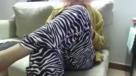 cinthia2525 online show from December 2024 04:29:02 PM