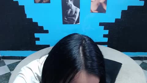 Cinthya online show from October 2025 05:58:02 PM