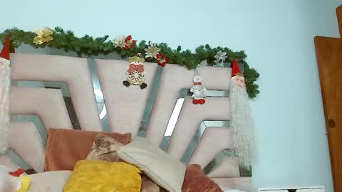 Snapshot of cintia_hills chatting on December 2024 11:44:01 AM Cintia Hills online show from December 2024 11:44:01 AM