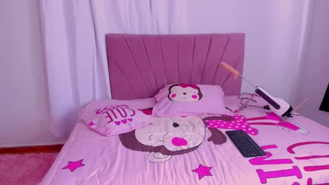 CintiaCollins  online show from January 2026 05:05:01 PM