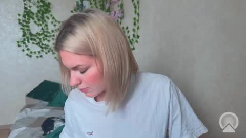 karina online show from September 2025 09:43:02 AM