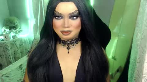 QUEEN CESS online show from May 2026 07:37:02 PM