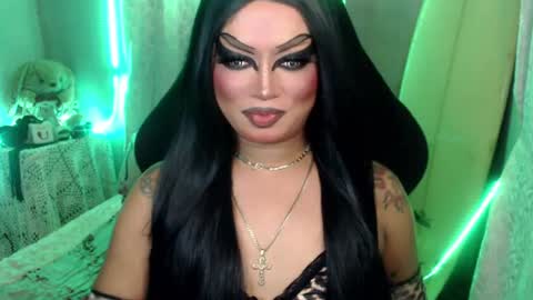 QUEEN CESS online show from June 2026 03:23:01 PM