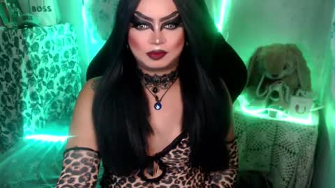 QUEEN CESS online show from July 2026 06:32:02 PM