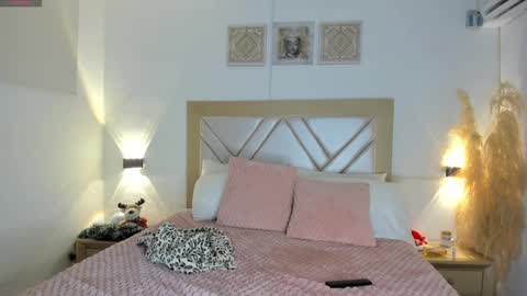 Snapshot of cl4ire chatting on December 2024 10:03:02 PM Claire 3 online show from December 2024 10:03:02 PM