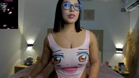 Snapshot of cl4ire chatting on February 2025 01:27:01 AM Claire 3 online show from February 2025 01:27:01 AM