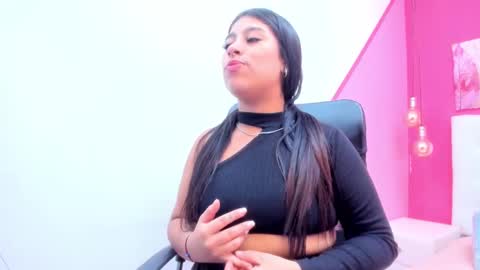 claire aristizabal online show from January 2025 03:56:02 AM