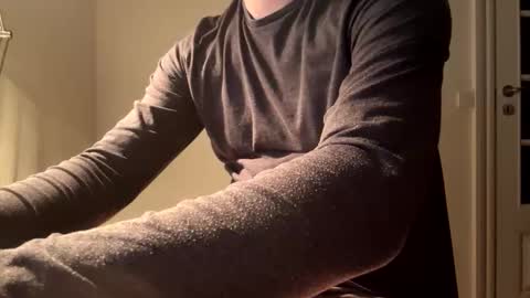 Snapshot of clamshive7 chatting on November 2025 05:12:01 PM clamshive7 online show from November 2025 05:12:01 PM