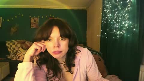 Snapshot of clancyosbourne chatting on April 2026 05:18:01 PM Clancy online show from April 2026 05:18:01 PM