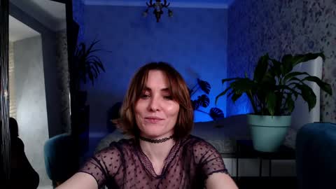 Snapshot of clara_bendover chatting on February 2025 06:28:01 PM Clara online show from February 2025 06:28:01 PM