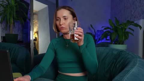 Clara online show from February 2026 06:15:02 PM